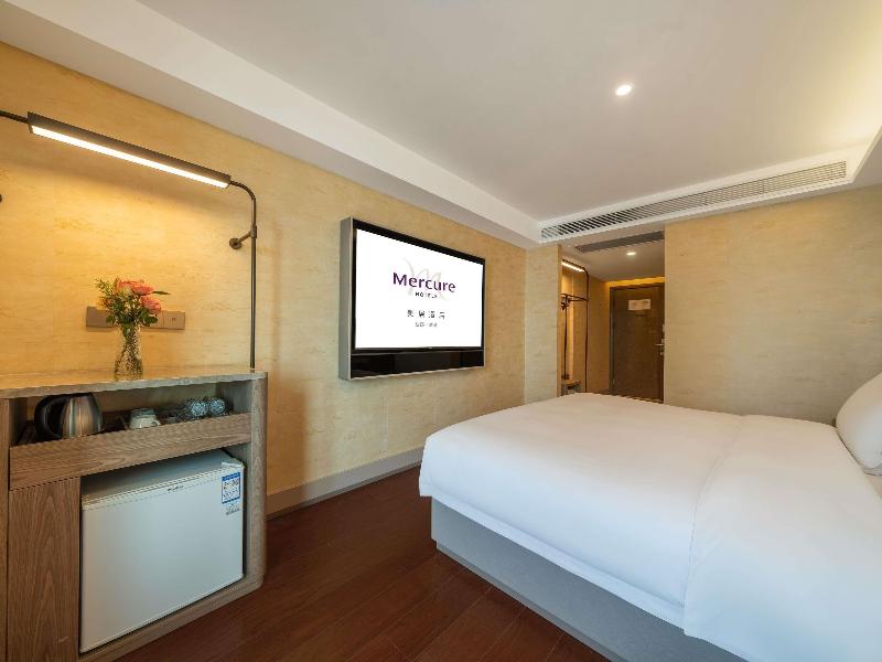 Mercure Chongqing Downtown image