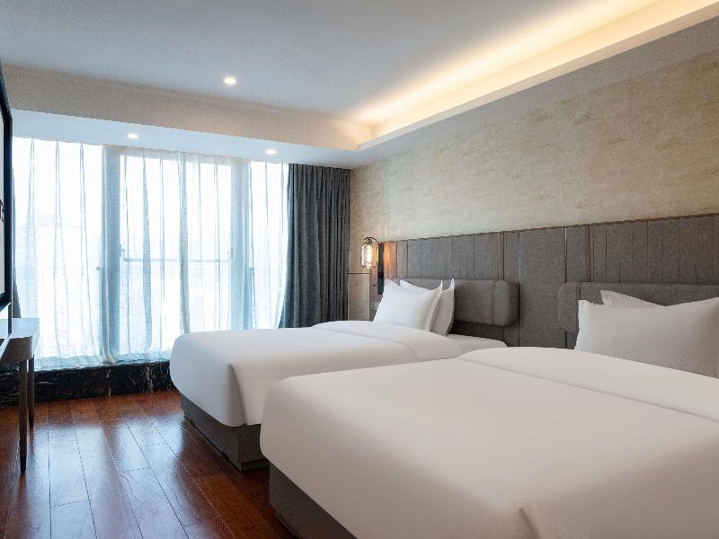 Mercure Chongqing Downtown image