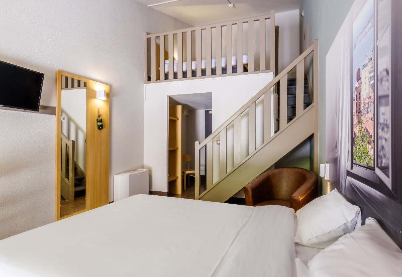 B&B Hôtel VILLENEUVE-LOUBET Village image
