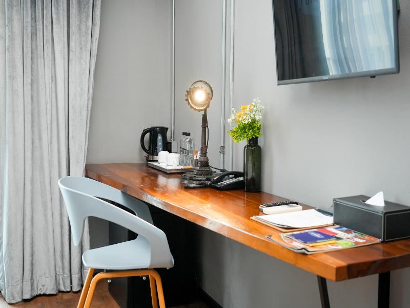 Mestyle Garage Hotel Bangkok image