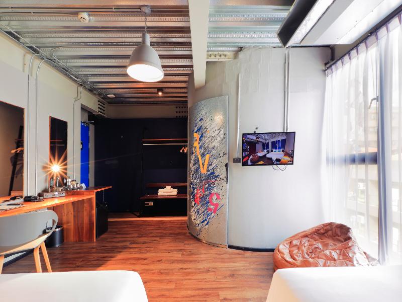 Mestyle Garage Hotel Bangkok image