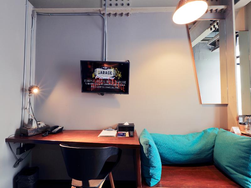 Mestyle Garage Hotel Bangkok image