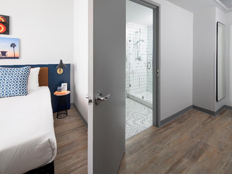 Hotel Rendale Miami Beach image