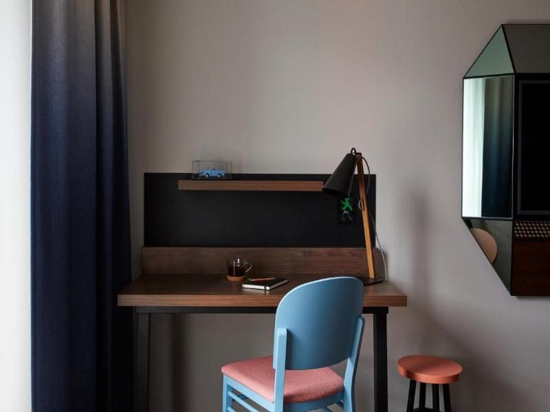 Hotel Indigo Berlin - East Side Gallery image