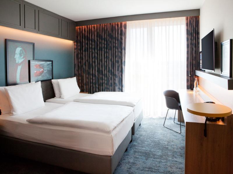 Holiday Inn Hamburg - HafenCity image