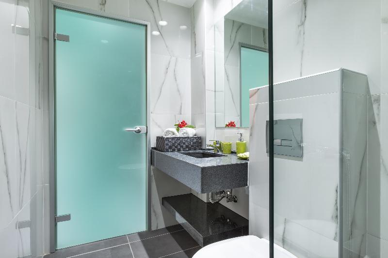 Nymphes Deluxe Accommodation image