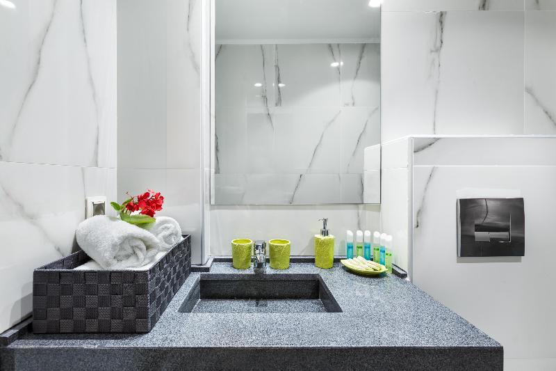 Nymphes Deluxe Accommodation image