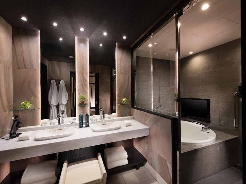 DoubleTree by Hilton Kyoto Station image
