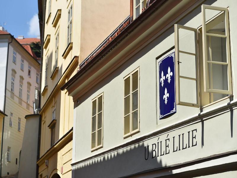 Hotel at The White Lily image