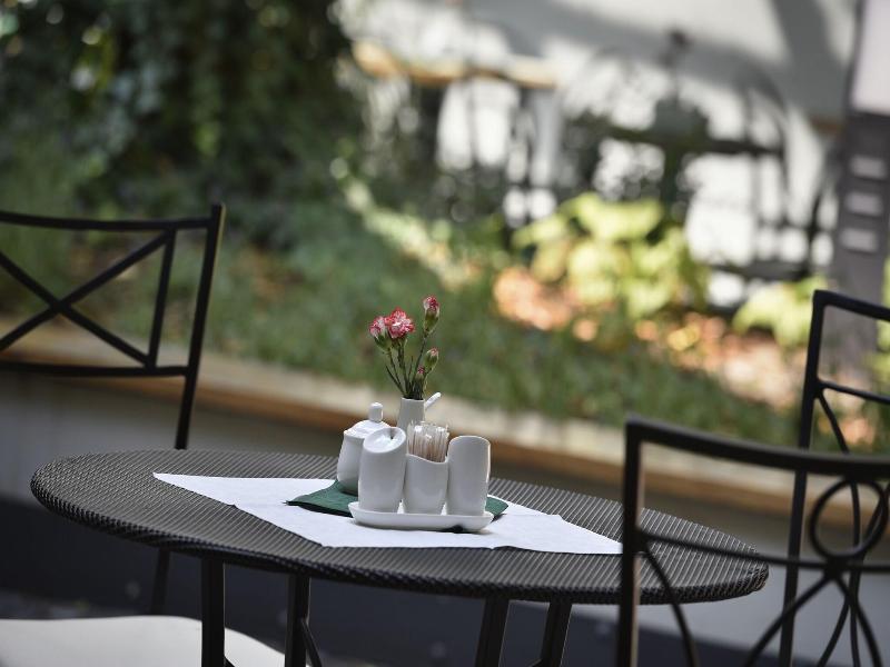 Hotel at The White Lily image