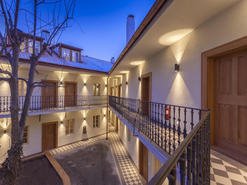 Hotel at The White Lily image