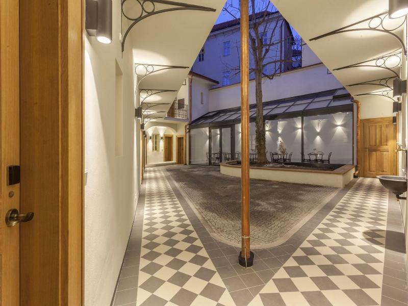 Hotel at The White Lily image