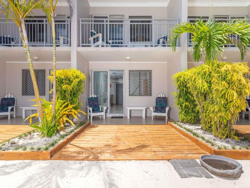 Moana Sands Beachfront Hotel image
