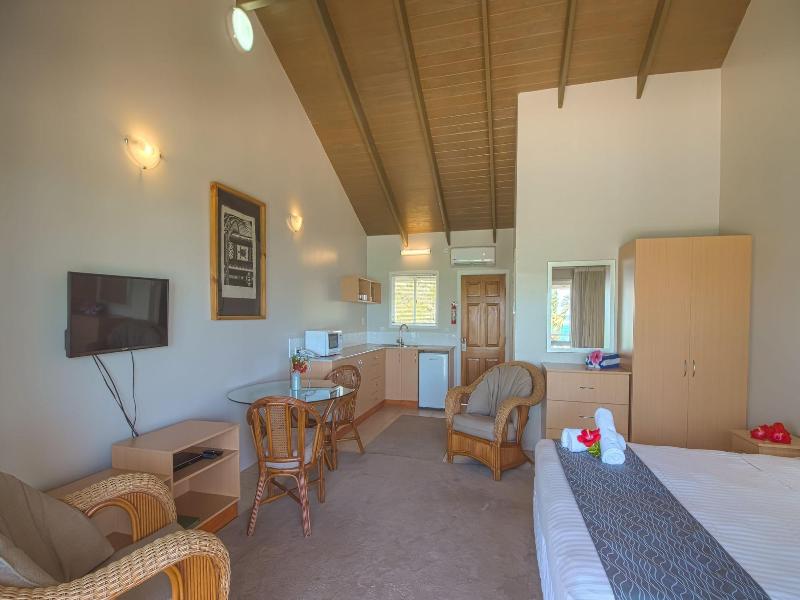 Moana Sands Beachfront Hotel image