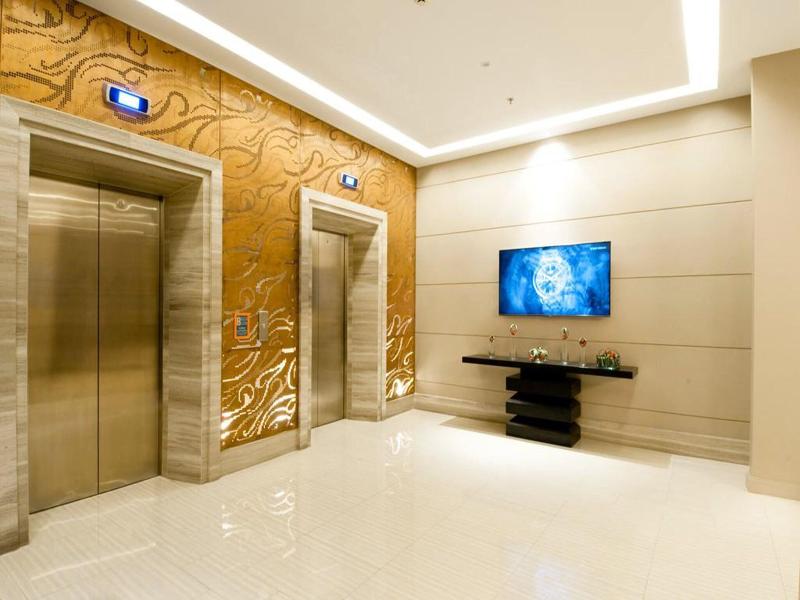 Civic Horizontal Hotel image