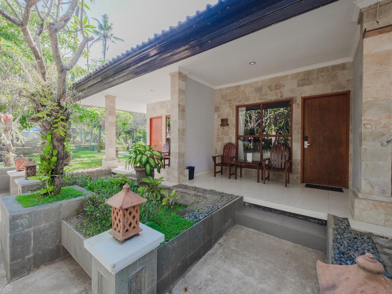 Brits Resort Lovina image