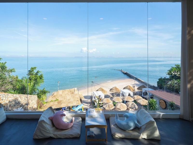Mayaana Beach Resort Pattaya image