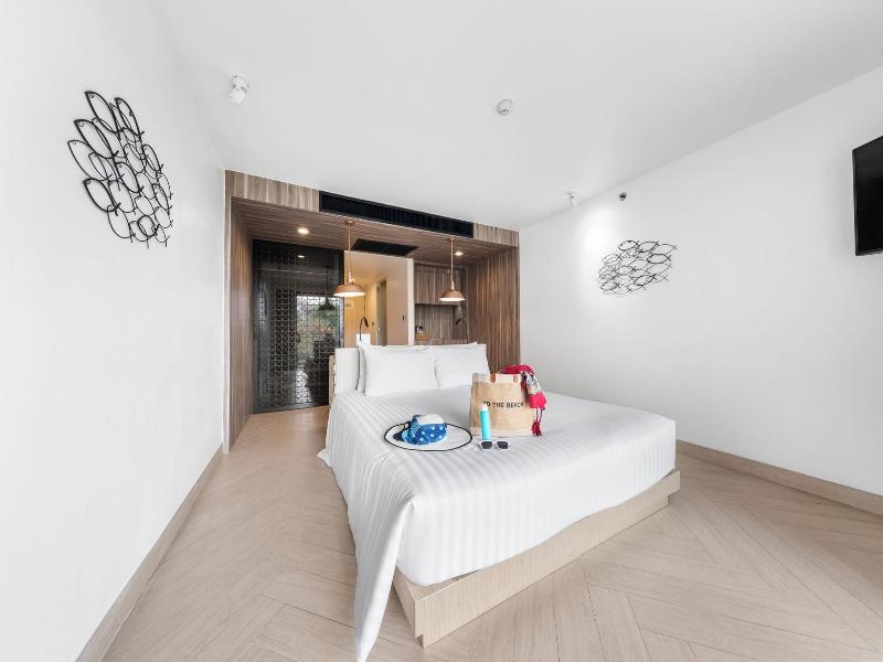 Mayaana Beach Resort Pattaya image