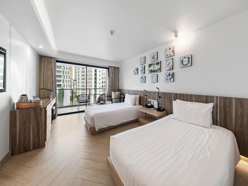 Mayaana Beach Resort Pattaya image