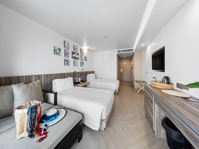 Mayaana Beach Resort Pattaya image