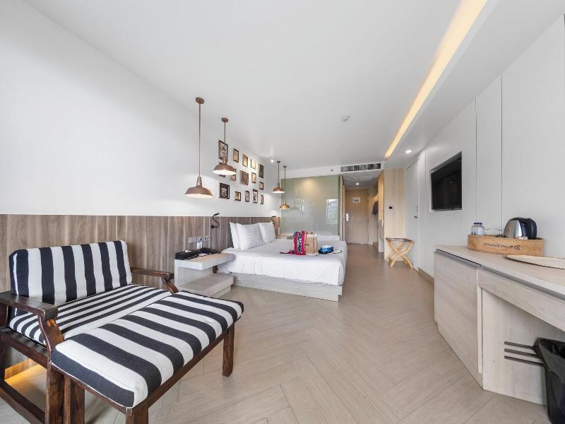 Mayaana Beach Resort Pattaya image