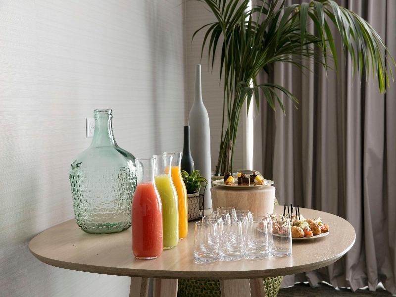 Hilton Garden Inn Bordeaux Centre image