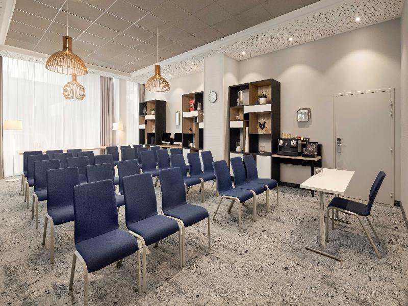 Hilton Garden Inn Bordeaux Centre image