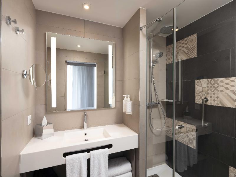 Hilton Garden Inn Bordeaux Centre image