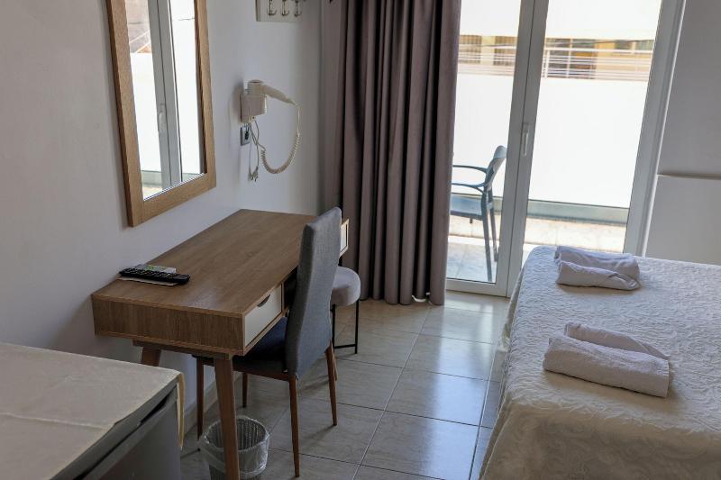 Marie Hotel image