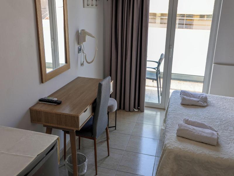 Marie Hotel image