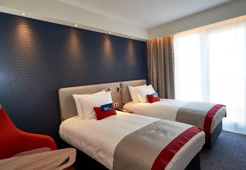 Holiday Inn Express Amsterdam - City Hall photo 17