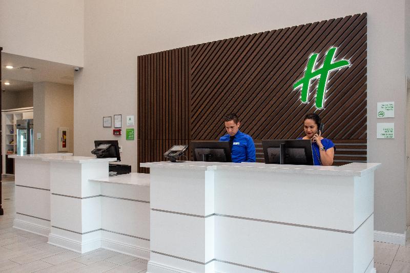 Holiday Inn & Suites Jefferson City By IHG image