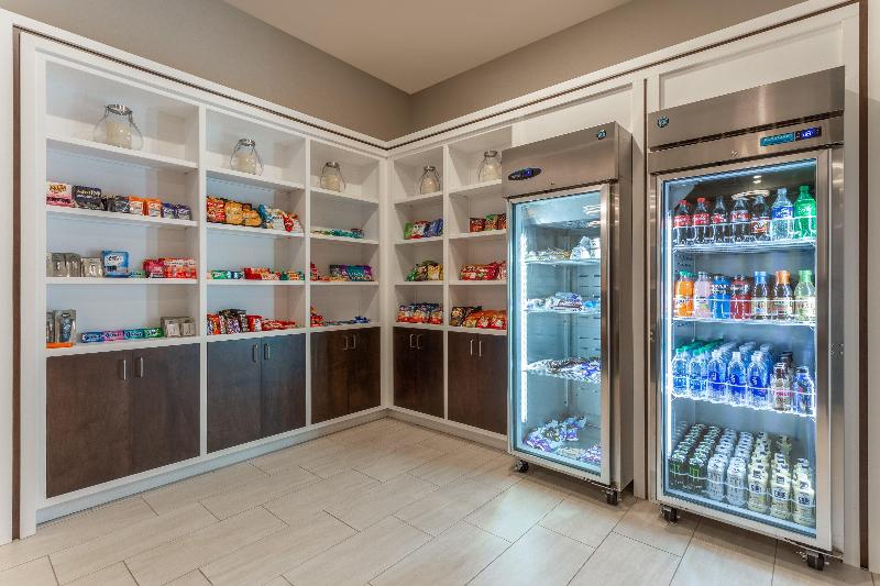 Holiday Inn & Suites Jefferson City By IHG image