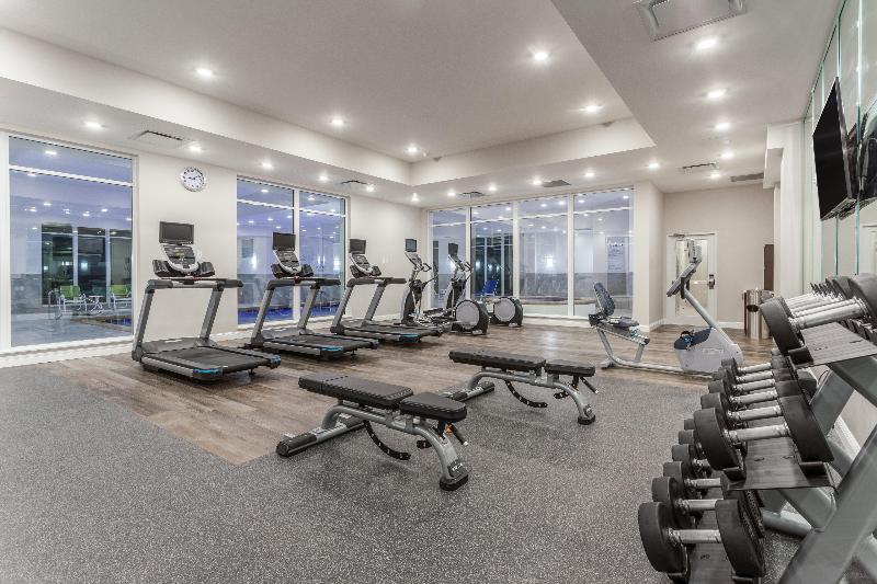 Holiday Inn & Suites Jefferson City By IHG image