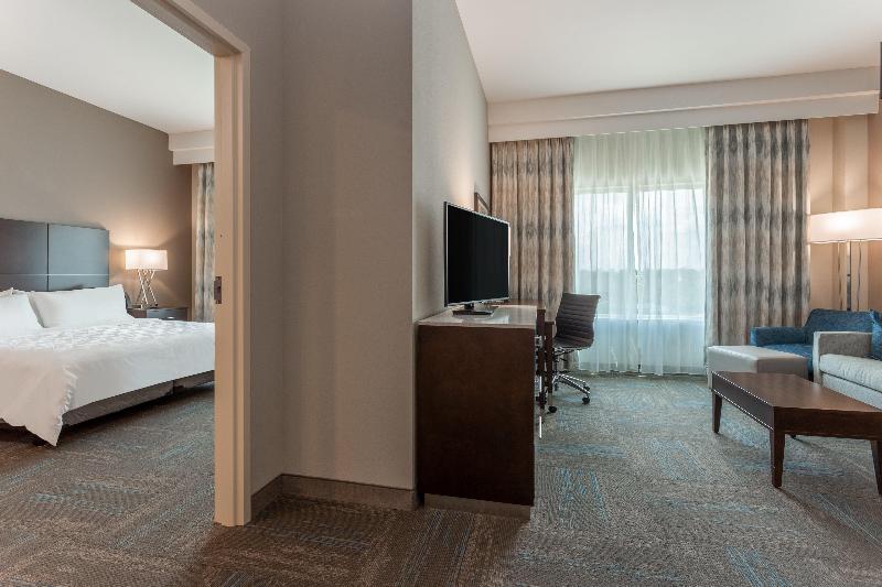 Holiday Inn & Suites Jefferson City By IHG image
