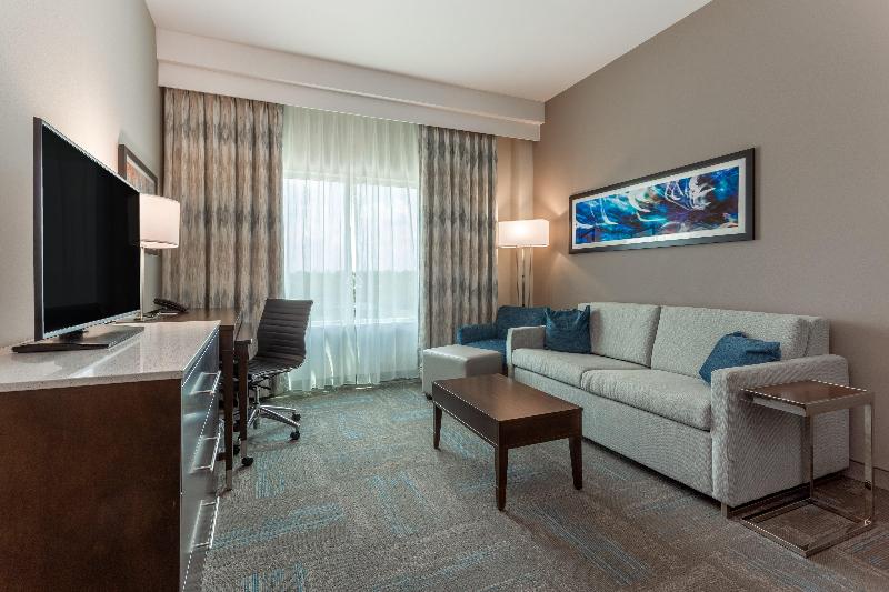 Holiday Inn & Suites Jefferson City By IHG image