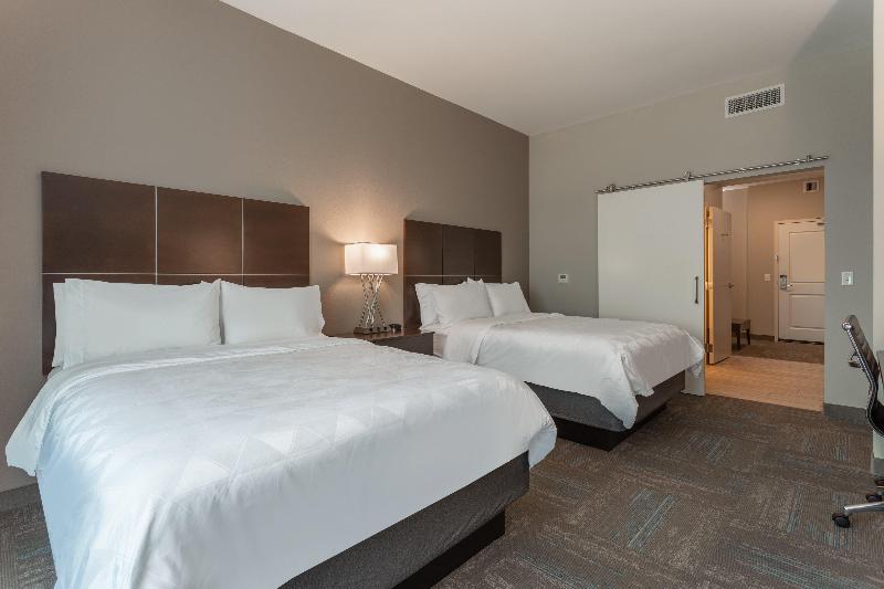 Holiday Inn & Suites Jefferson City By IHG image