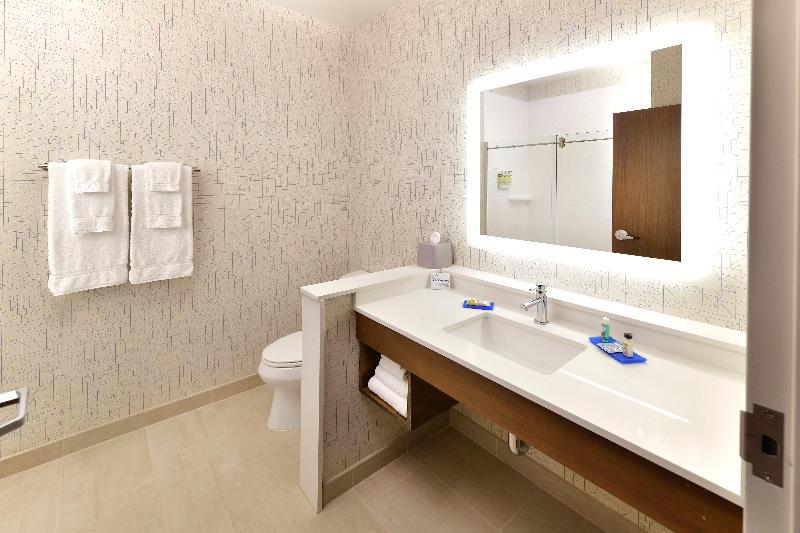 Holiday Inn Express & Suites Millersburg By IHG image