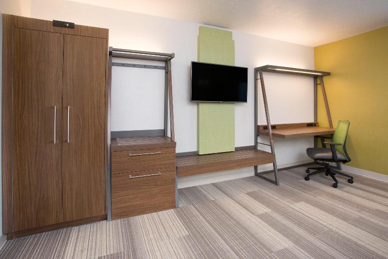 Holiday Inn Express & Suites Millersburg By IHG image