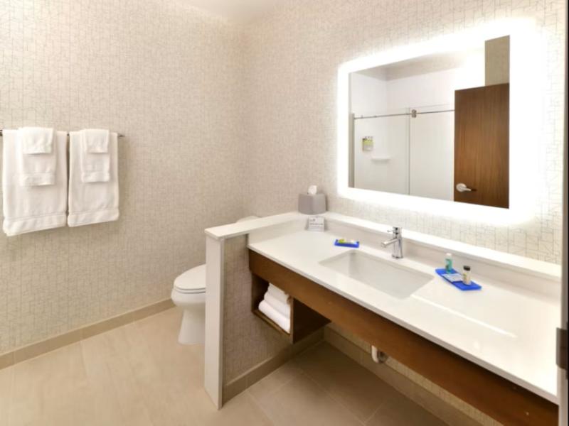 Holiday Inn Express & Suites Millersburg By IHG image