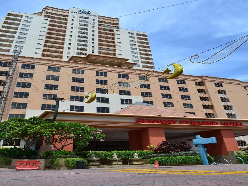 Resort Suites Hotel At Bandar Sunway image