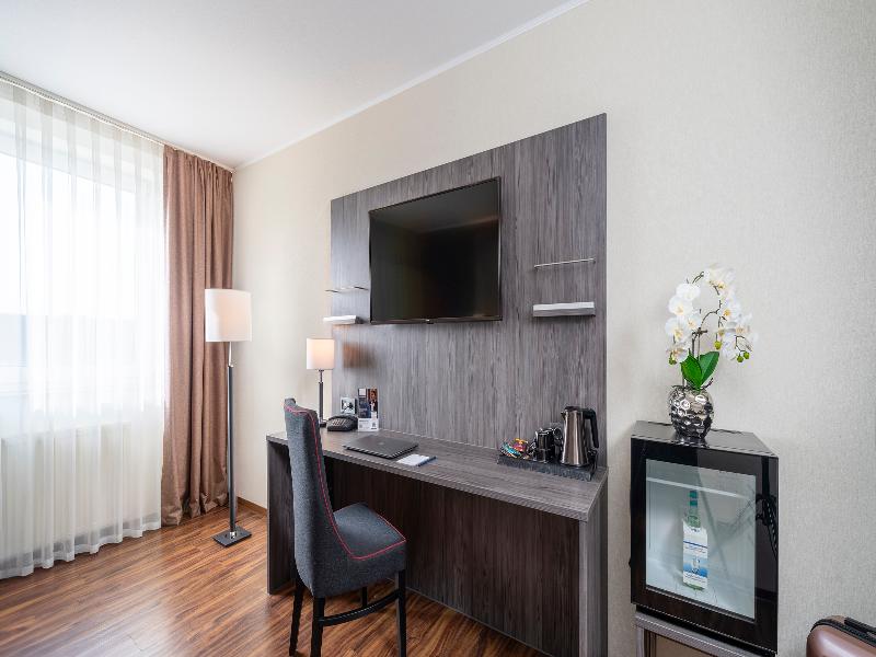 PLAZA INN Grevenbroich image