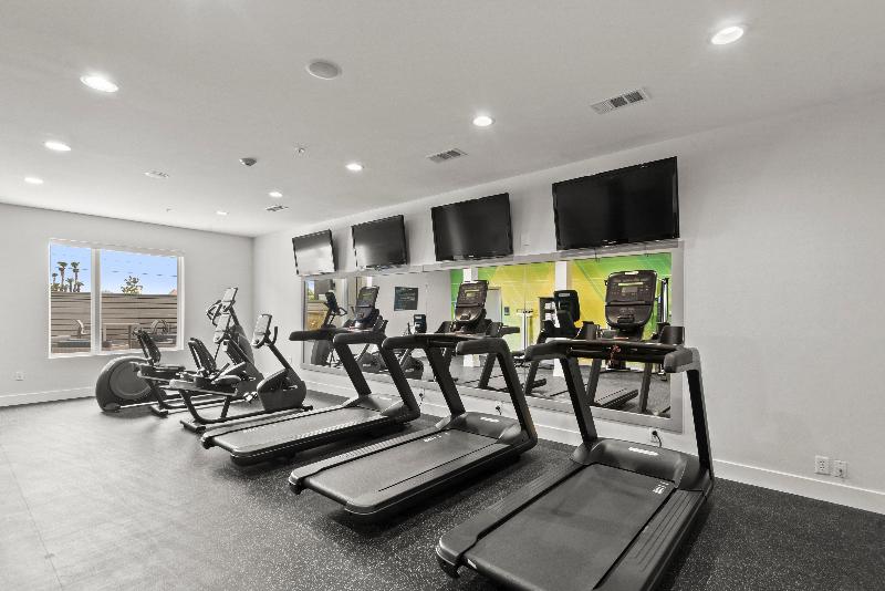 Holiday Inn Gonzales by IHG image
