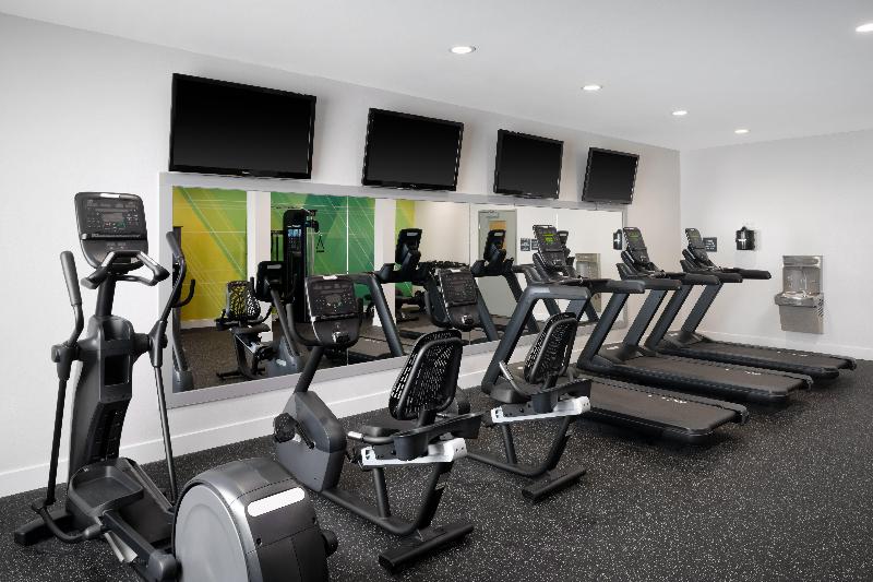 Holiday Inn Gonzales by IHG image
