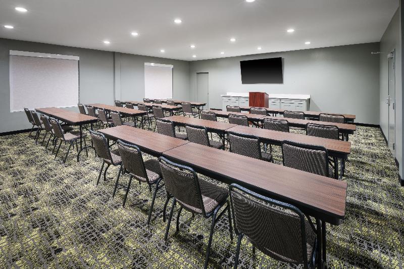 Holiday Inn Gonzales by IHG image