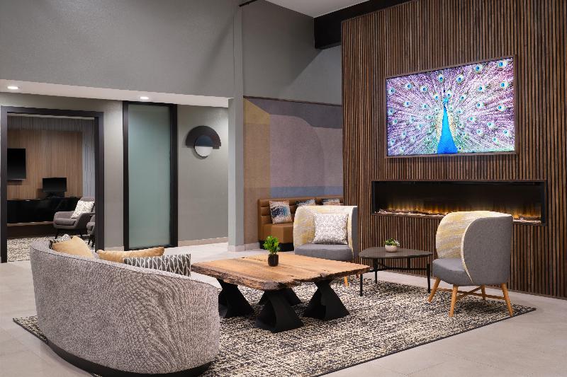 Holiday Inn Gonzales by IHG image