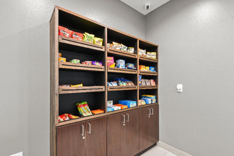 Holiday Inn Gonzales by IHG image