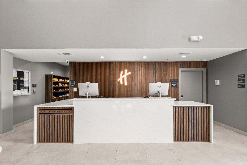 Holiday Inn Gonzales by IHG image