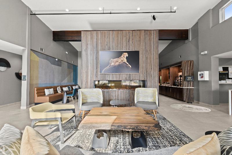 Holiday Inn Gonzales by IHG image