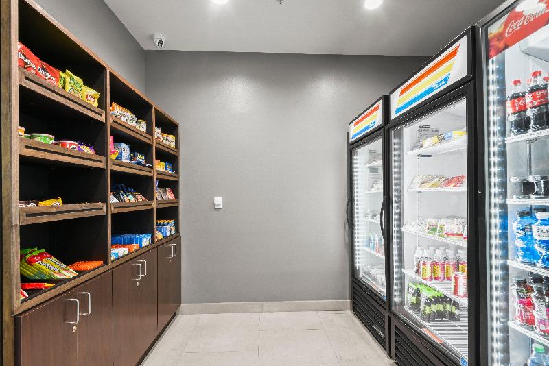 Holiday Inn Gonzales by IHG image